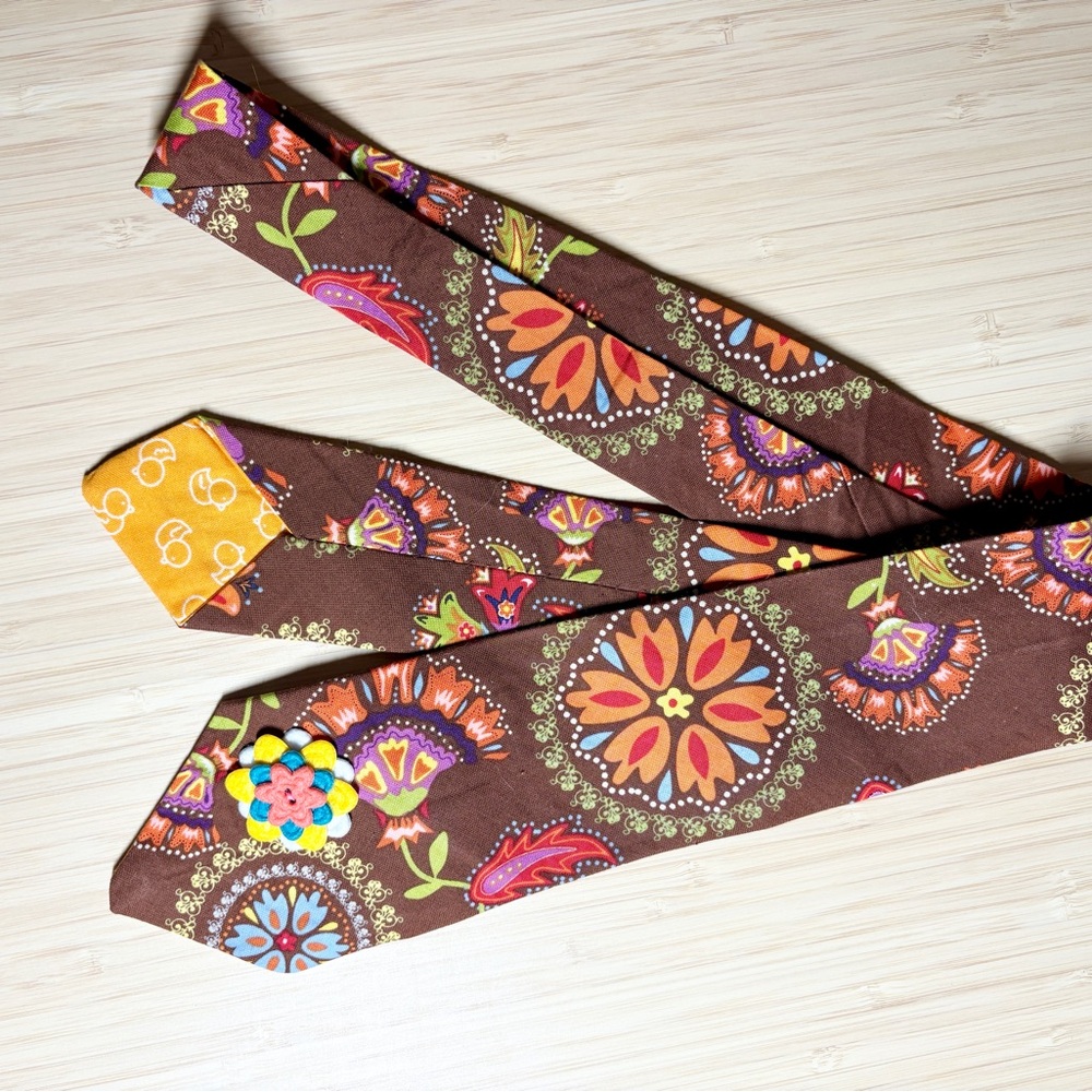 Handmade! Colorful Floral Patterned Tie